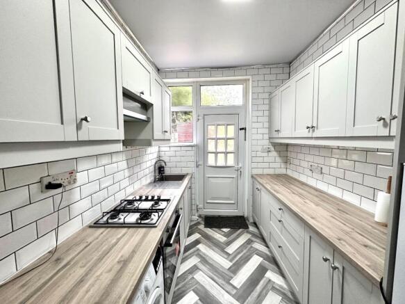 3 bed Detached for sale Image 7