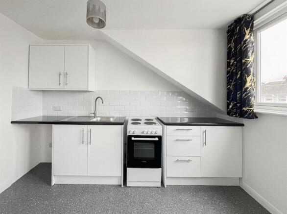 Living Room / Kitchen