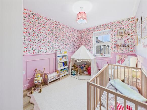 3 bed Semi-Detached for sale Image 12
