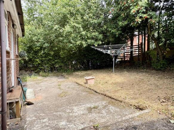 2 bed Semi-Detached Bungalow for sale Image 11