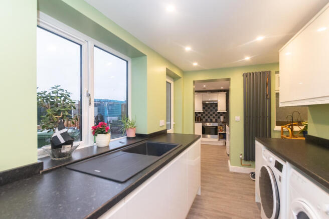 Kitchen 4