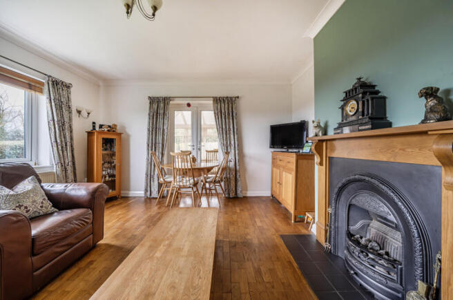 1417470-8-69949c5...