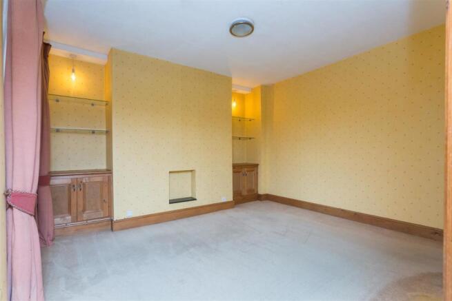 DINING ROOM a.jpg