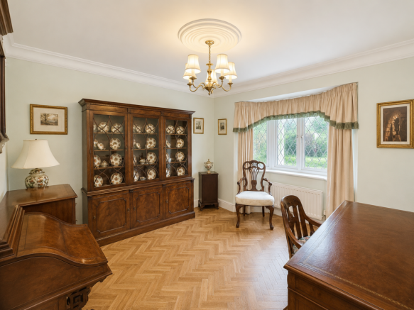 Collingham Drive, Nunthorpe photo 4