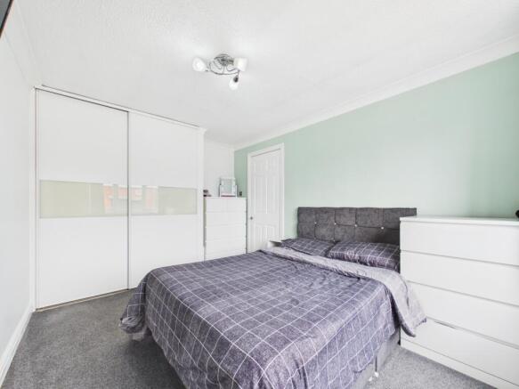 3 bed Semi-Detached for sale Image 8