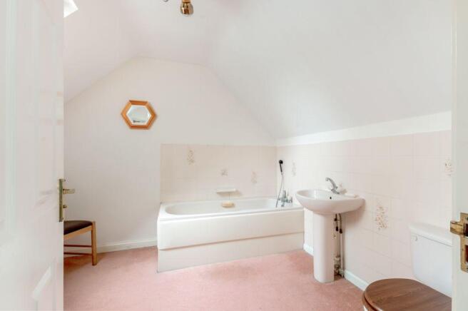 Ensuite to Bed 1