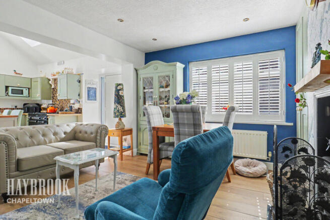 3 bed Bungalow for sale Image 11