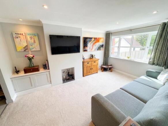 Sitting room 1.jpeg