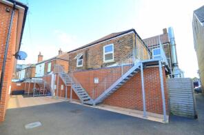 Flat 7, Consort House, Consort Close, Poole BH12 3BJ