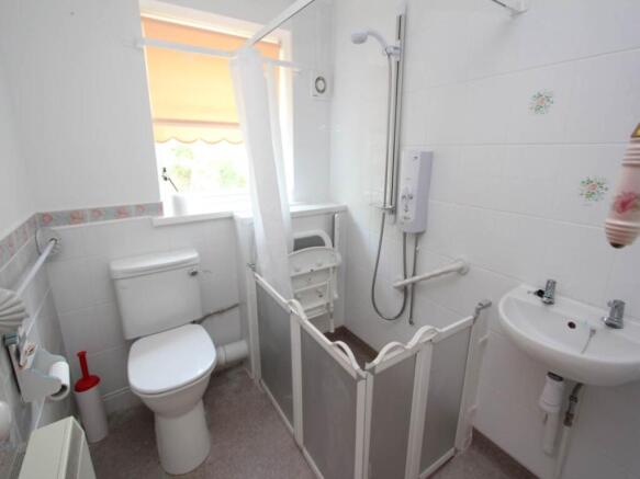 Shower Room WC
