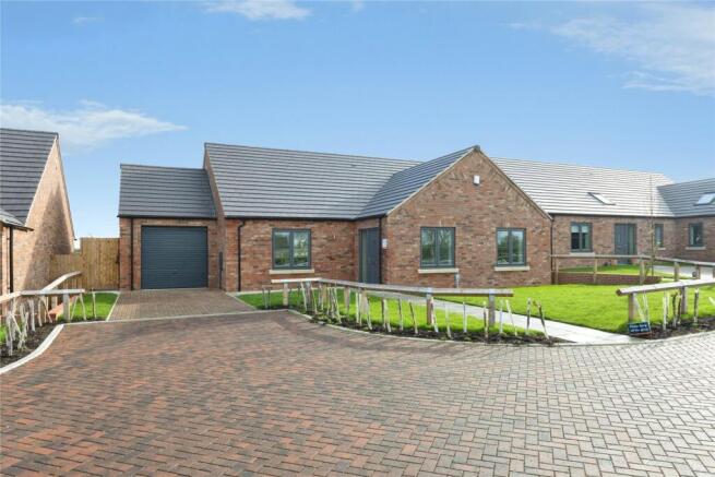 2 bed Bungalow for sale Image 12