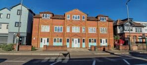 128, Crossbrook Street, Cheshunt EN8 8JH