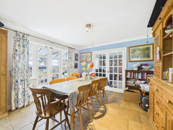 dining/kitchen