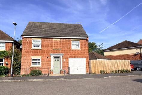 Rosefield Close, Fernwood, Newark, Nottinghamshire, NG24