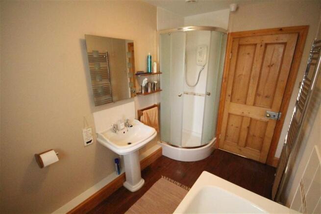 Further Bathroom Ima