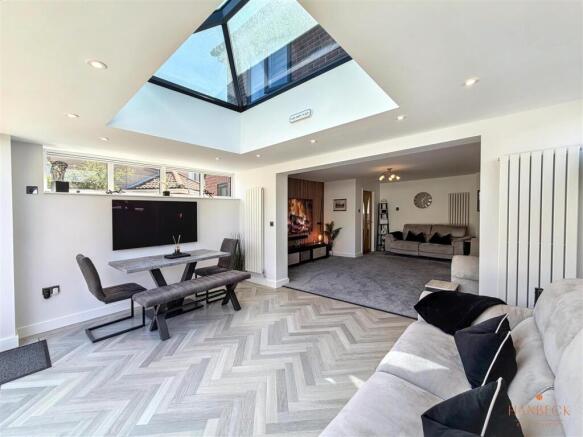 3 bed Detached for sale Image 5