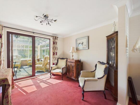 4 bed Detached for sale Image 12
