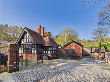 The Lodge, Bwlch-Y-Ffridd, Newtown