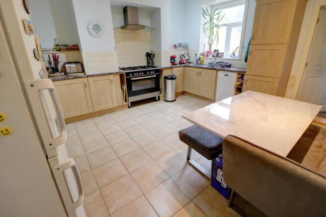 Cemetery Road, Darwen, BB3 photo 4