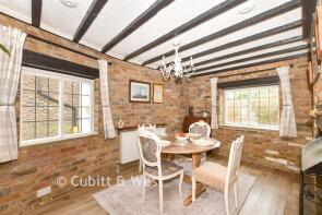 1, Normans Cottages, High Street, Horsham RH12 4PX