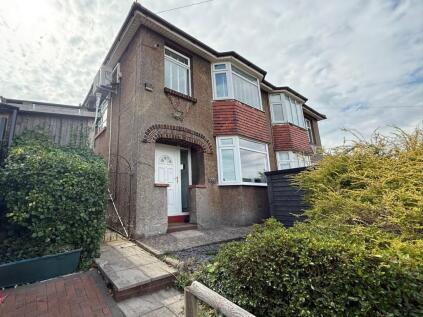 Bassaleg Road, Newport, NP20