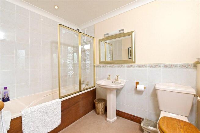 En Suite Bathroom