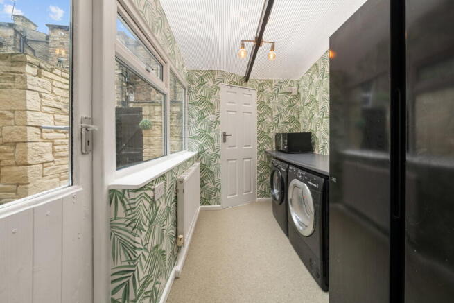 3 bed Terraced for sale Image 9