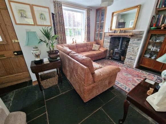 Sitting Room 2.jpg
