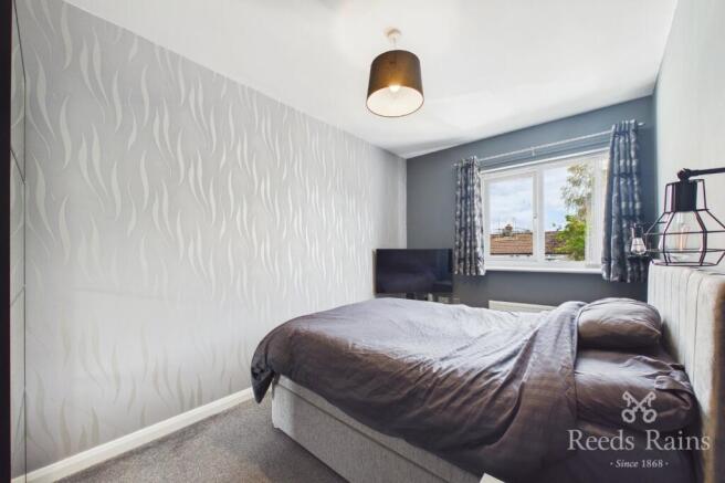 3 bed Semi-Detached for sale Image 8