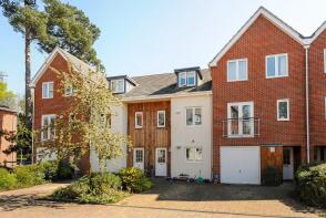 15, Brook Avenue, Ascot SL5 7QW