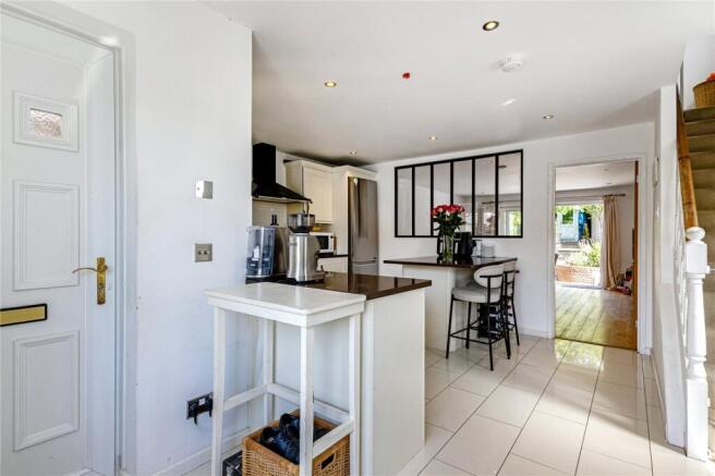 Entrance/Kitchen