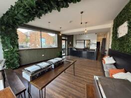 356, Meadow Lane, Nottingham NG2 3GL