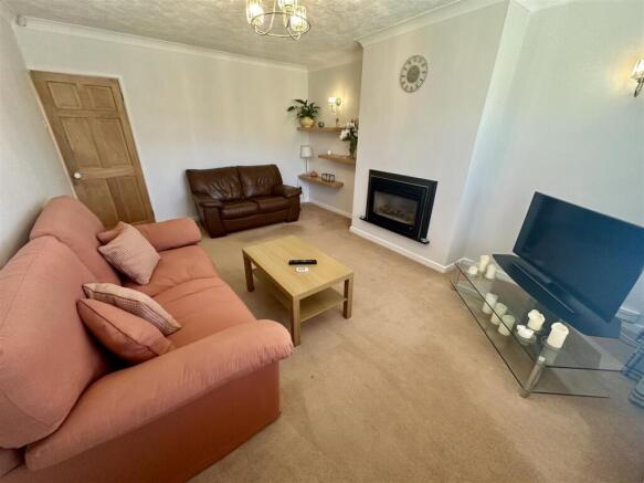 3 bed Detached Bungalow for sale Image 6