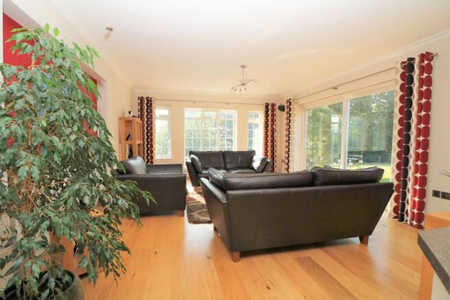 Breakfast Room