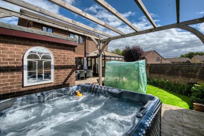 Rear Garden - hot tub to dining patio.jpg