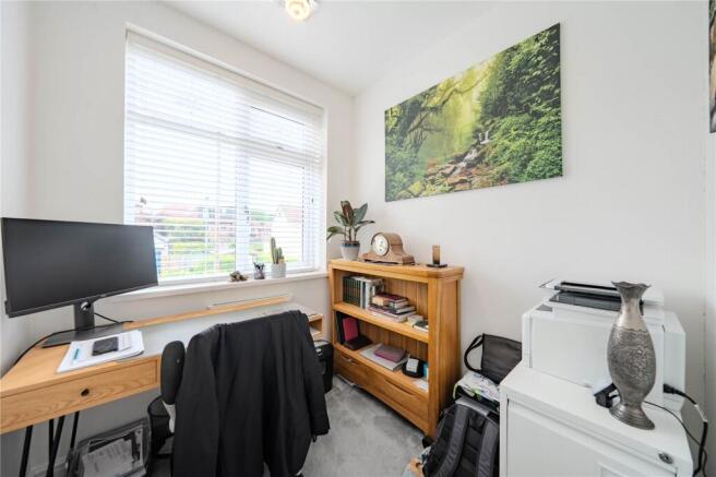 4 bed Semi-Detached for sale Image 12