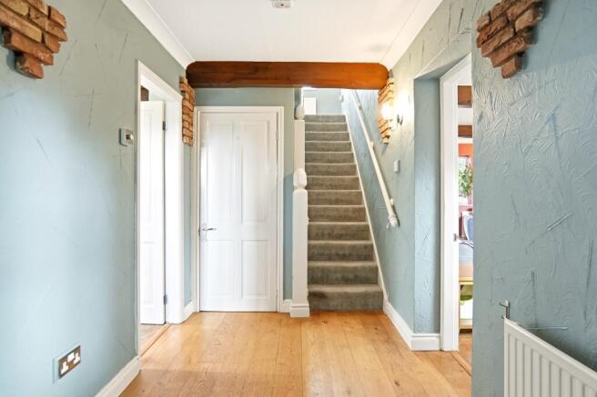 4 bed Detached for sale Image 5