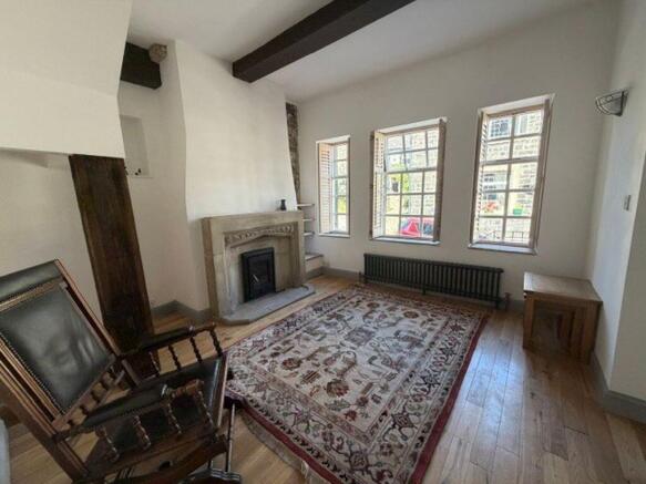 2 bed Flat for sale Image 10