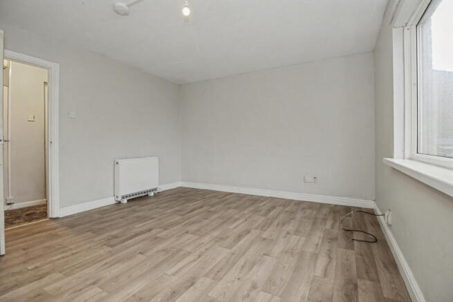 37 Firthcliffe Drive, Liversedge, West Yorkshire, WF15 6HR