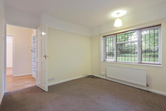 5 bed Detached Bungalow for sale Image 11