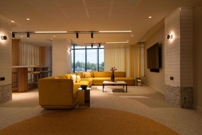 2 bed Apartment to rent Image 4