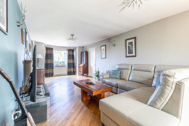 3 bed Detached for sale Image 5