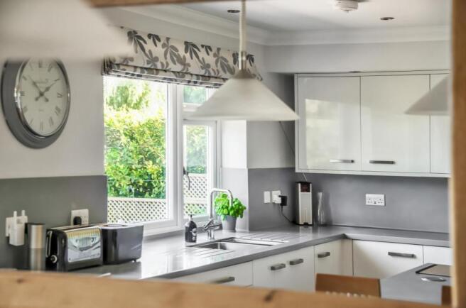 Kitchen / Breakfast 