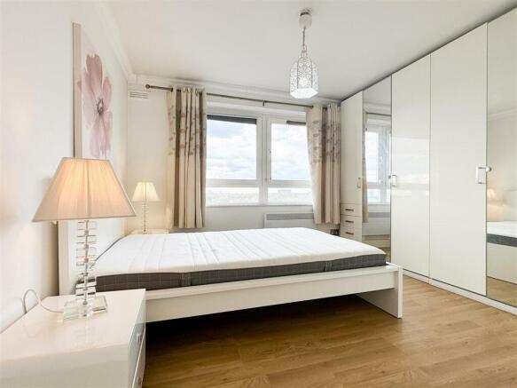bedroom  (1 of 1).jpg