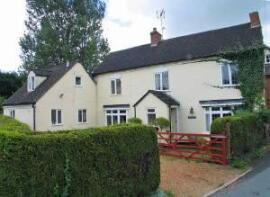 Brookland, The Green, Stratford-upon-avon CV37 0JG
