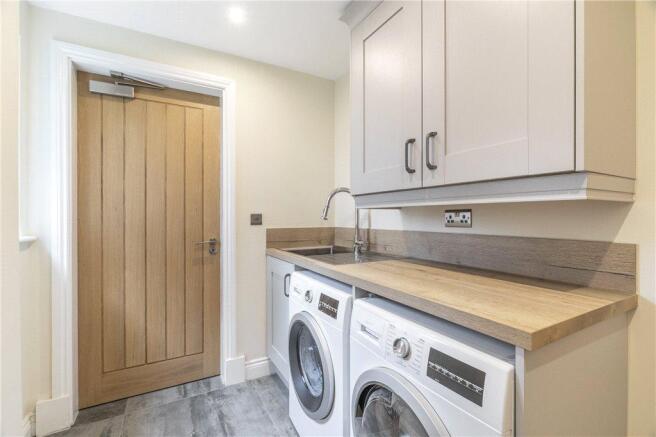 Plot 4 Utility