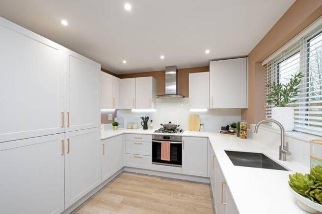 3 bed Semi-Detached to rent Image 5
