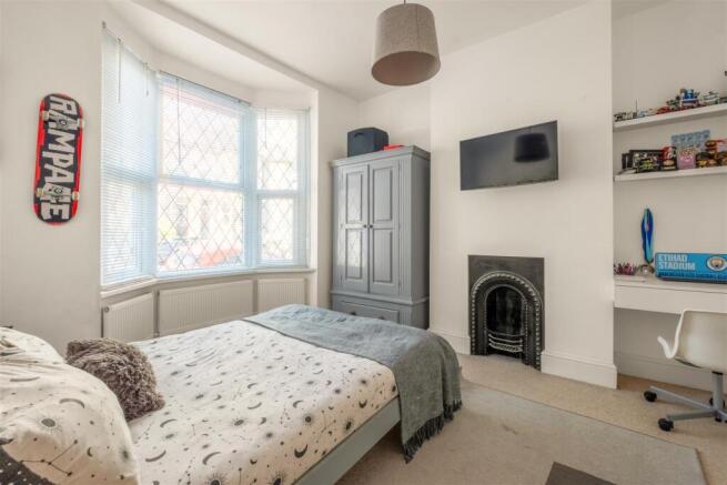 8 robertson road-11.jpg