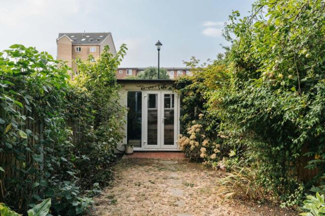 Fields Estate E8