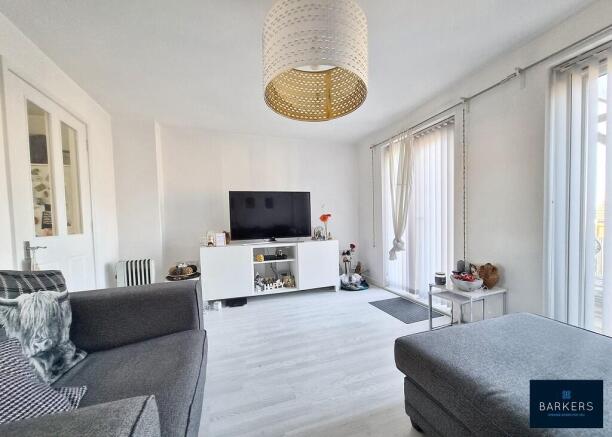 3 bed Town House for sale Image 6